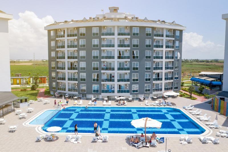Royal Towers Hotel Lara Antalya Buitenkant foto