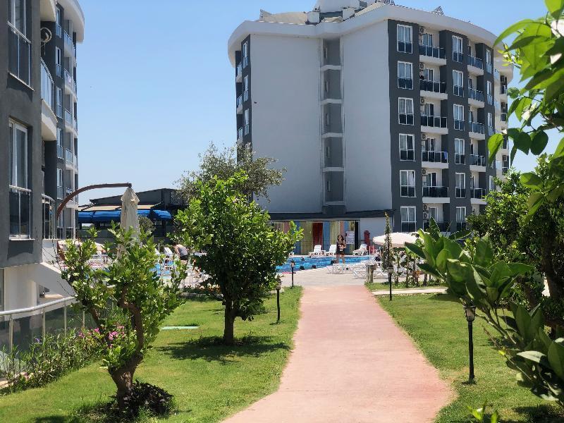 Royal Towers Hotel Lara Antalya Buitenkant foto