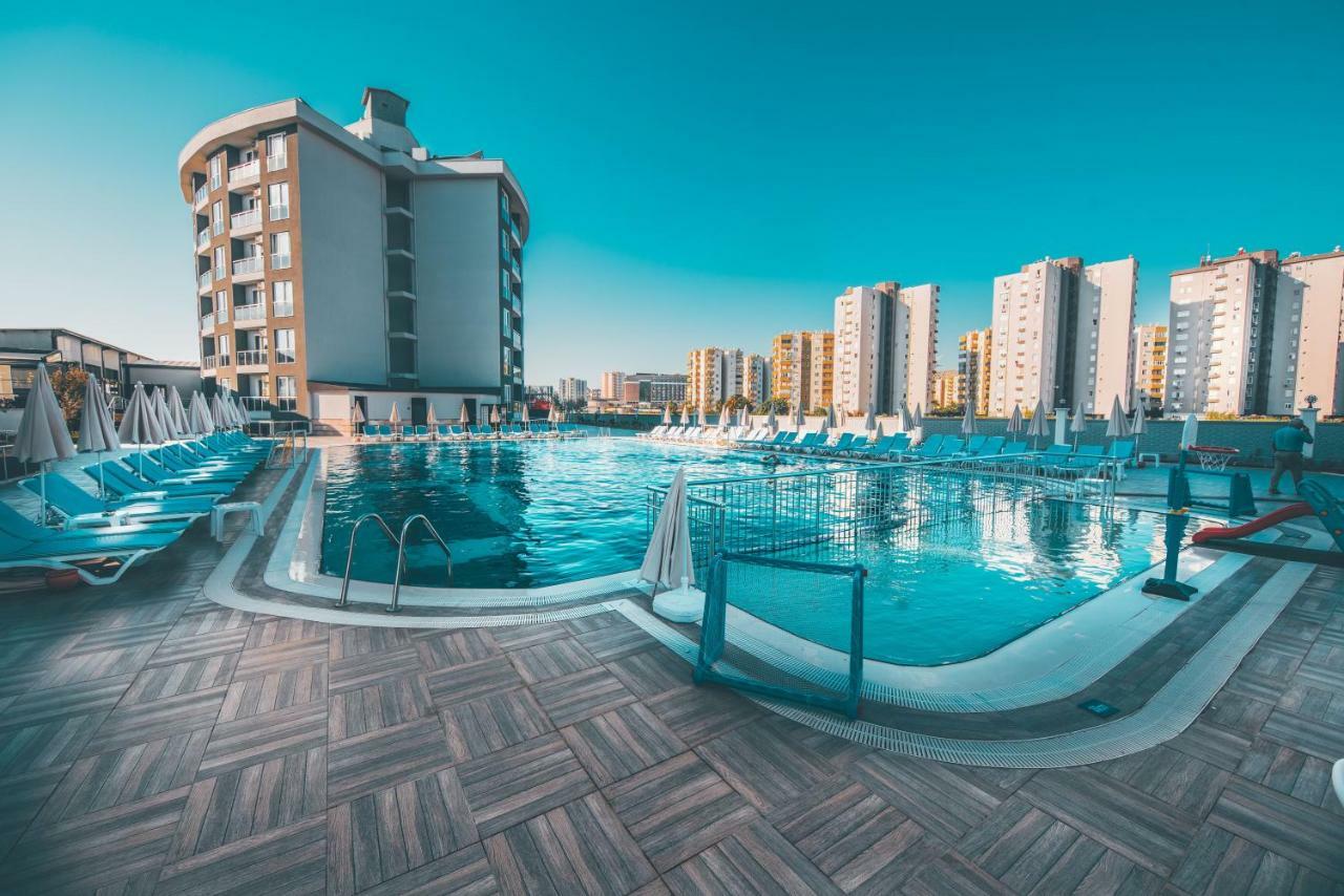 Royal Towers Hotel Lara Antalya Buitenkant foto