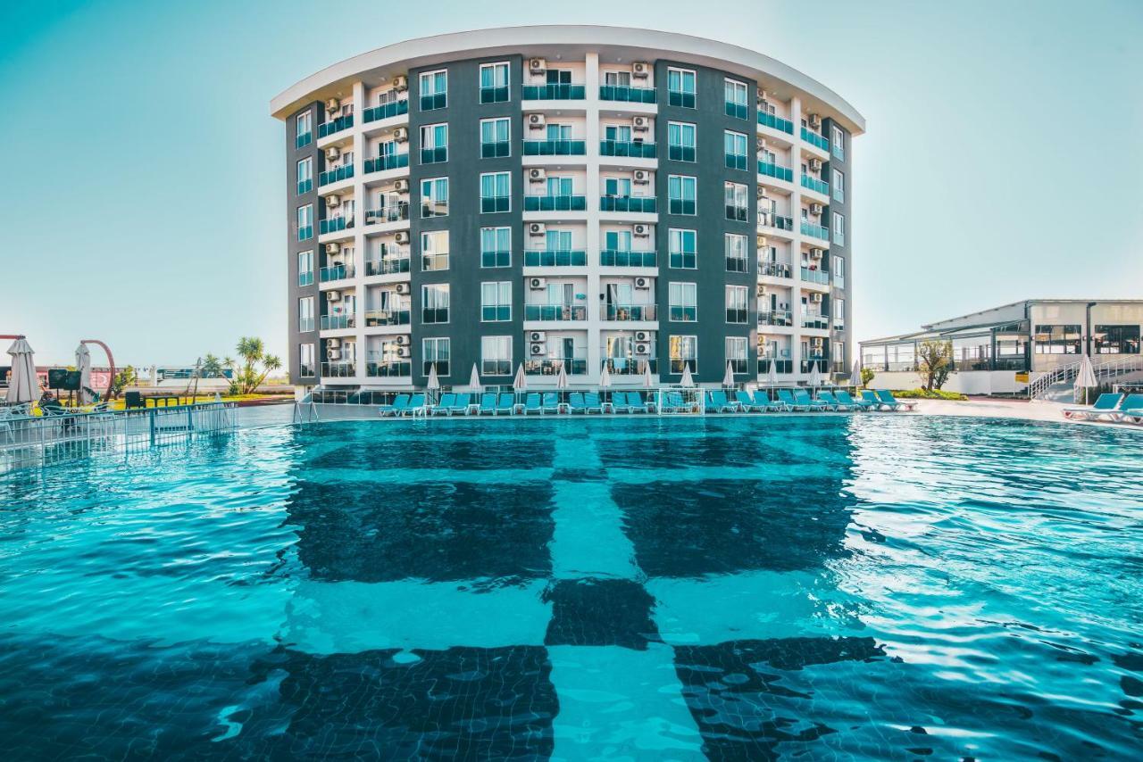 Royal Towers Hotel Lara Antalya Buitenkant foto